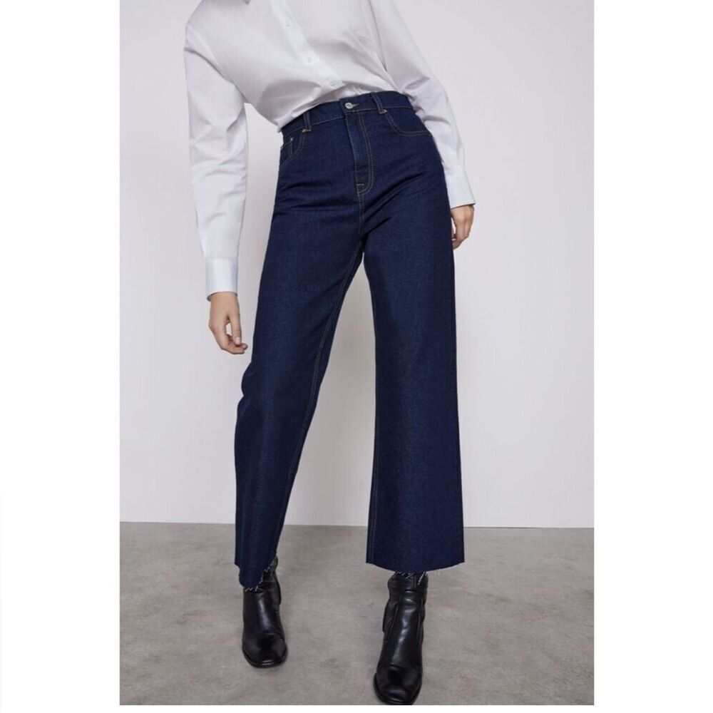 Zara Denim Jeans Cropped 90s Wide Leg Raw Hem Size 6